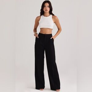 House of CB Alicia Black Loose Fit Trousers 🤍